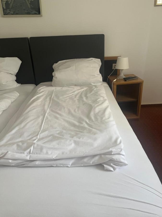 Hotel Zum Taunus Eppstein Dış mekan fotoğraf